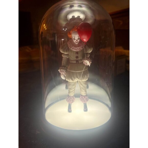 Eerie Paladone Collectible Stephen King PENNYWISE IT Bell Jar Light Statue - Picture 3 of 5